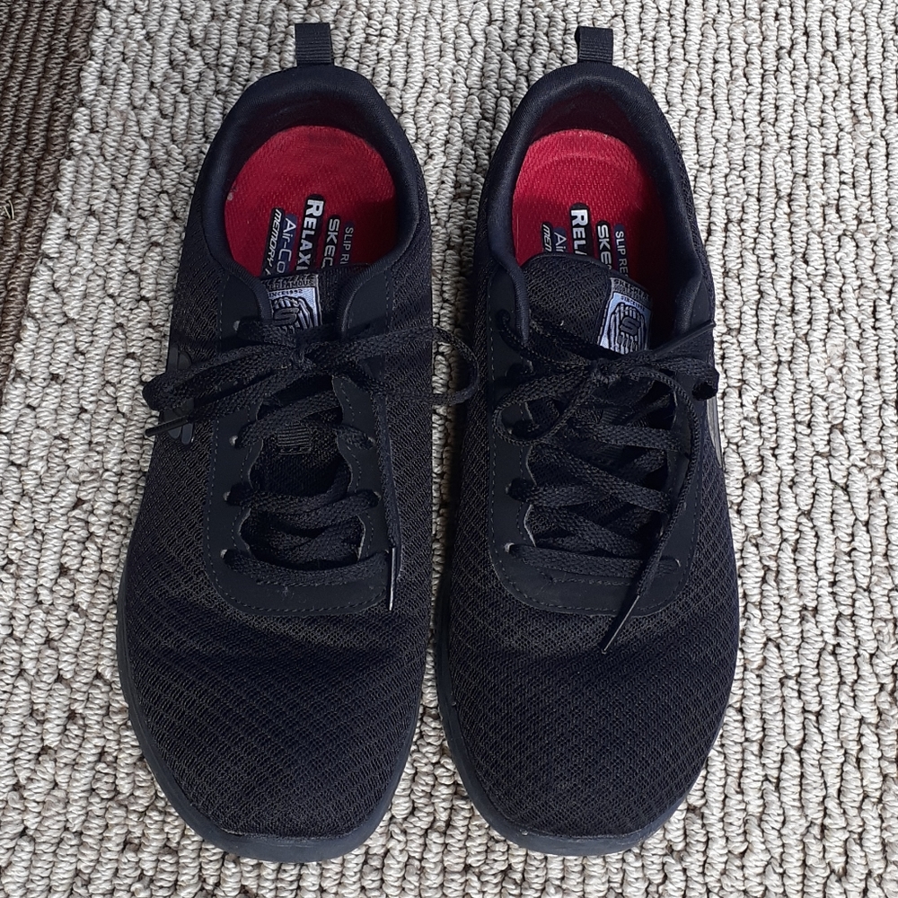 Skechers Womens Size 8.5 Black Work Shoes